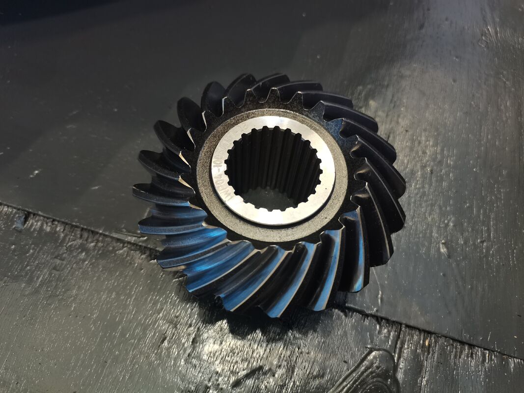 Ruida High Precision Besar Spiral Bevel Gear Untuk Crusher Mesin Reducer Aksesoris
